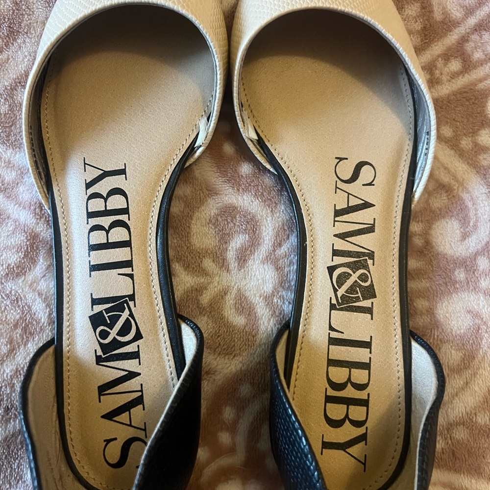 Sam & Libby Two-Tone Pointed D'Orsay Flats in Cream and Black - Picture 3 of 8